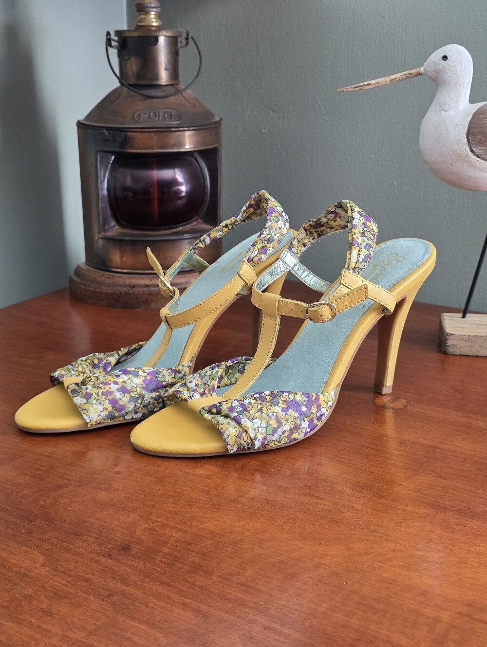 Seychelles Heritage Do What Ya Like Floral Yellow T Strap Heel Sandals Size 8.5